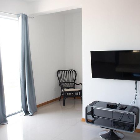 Beautiful And Brand New 2 Bedrooms Apartment/ Magnifico E Novo Apartamento T2 Praia Exterior photo