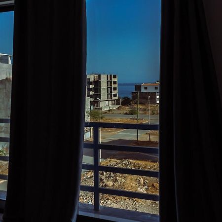 Beautiful And Brand New 2 Bedrooms Apartment/ Magnifico E Novo Apartamento T2 Praia Exterior photo